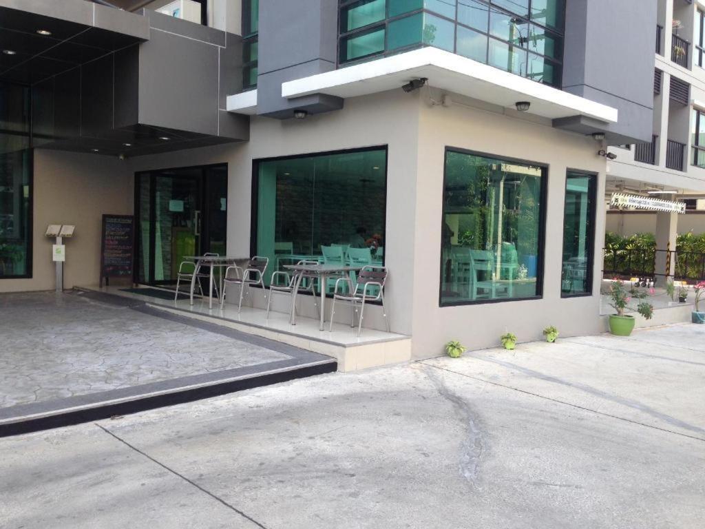 Ipremium Sukhumvit 81 Hotel Bangkok Esterno foto