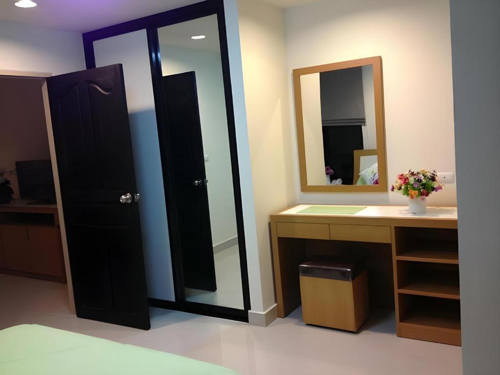 Ipremium Sukhumvit 81 Hotel Bangkok Esterno foto