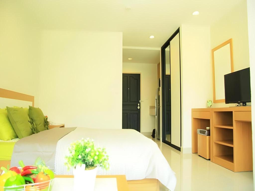 Ipremium Sukhumvit 81 Hotel Bangkok Esterno foto