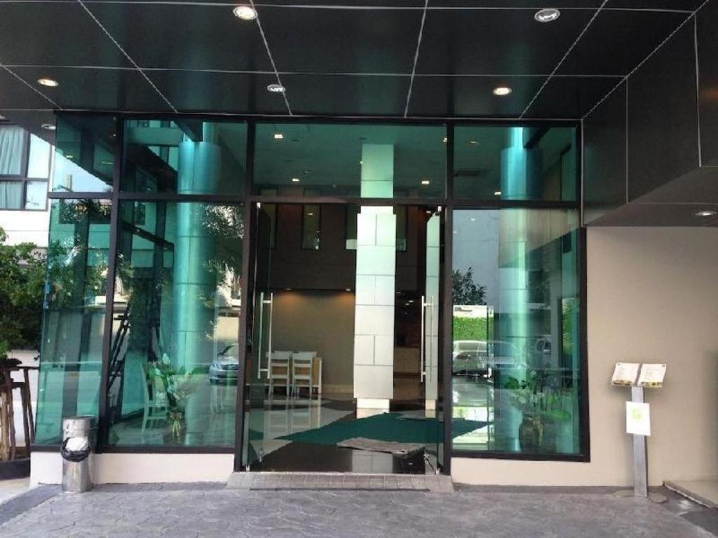 Ipremium Sukhumvit 81 Hotel Bangkok Esterno foto