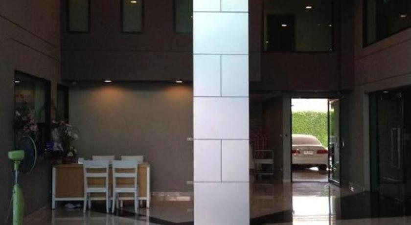 Ipremium Sukhumvit 81 Hotel Bangkok Esterno foto