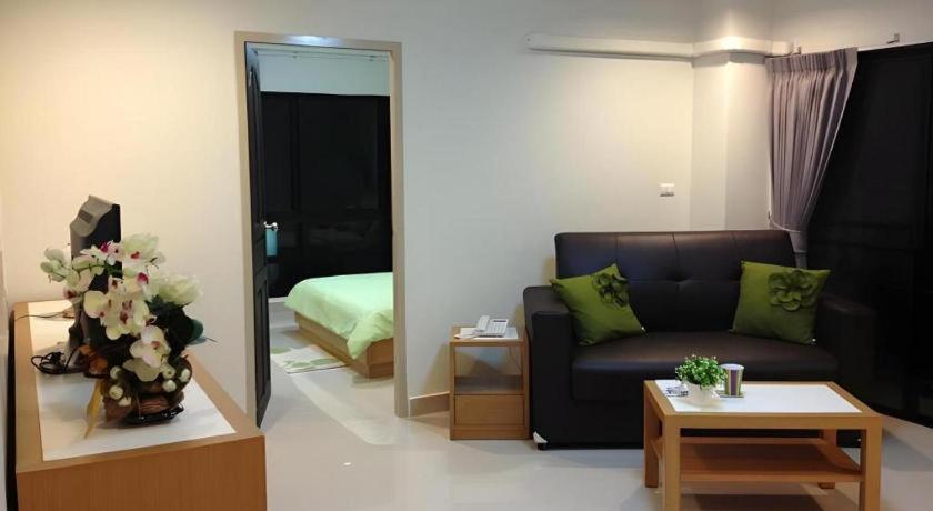 Ipremium Sukhumvit 81 Hotel Bangkok Esterno foto